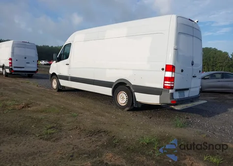 2014 Mercedes-Benz Sprinter 2500 High Roof z USA, uszkodzony, nr VIN WD3PE8DE7E5894586